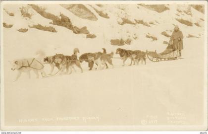 PC U.S. ALASKA, HUSKIES FROM FAIRBANKS, Vintage REAL PHOTO Postcard (b29182)