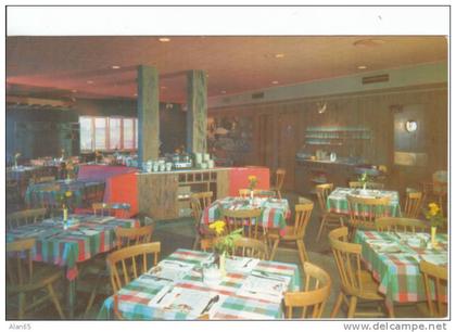 Iowa City Iowa Curt Yocom Restaurant Interior, Vintage Postcard