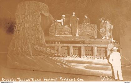 ETATS-UNIS - OR - Oregon - Portland - Electric Parade Rose Festival - The Woodcutters - Photo-Carte