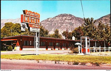 ► Provo (utah)  The REDWOOD MOTEL  (1950s telephone cabin)