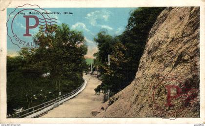 USA. ZANESVILLE, OHIO. DUG ROAD.