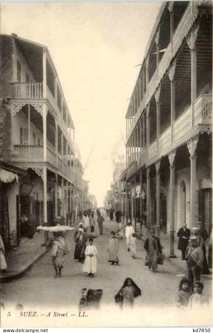 Suez - A street