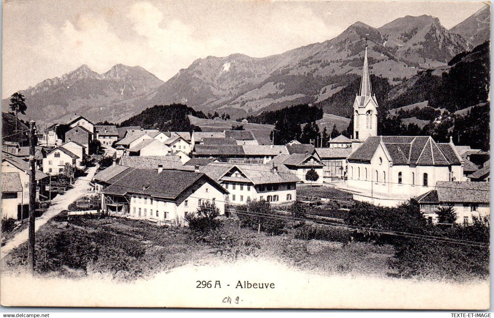 SUISSE - ALBEUVE - vue generale du village