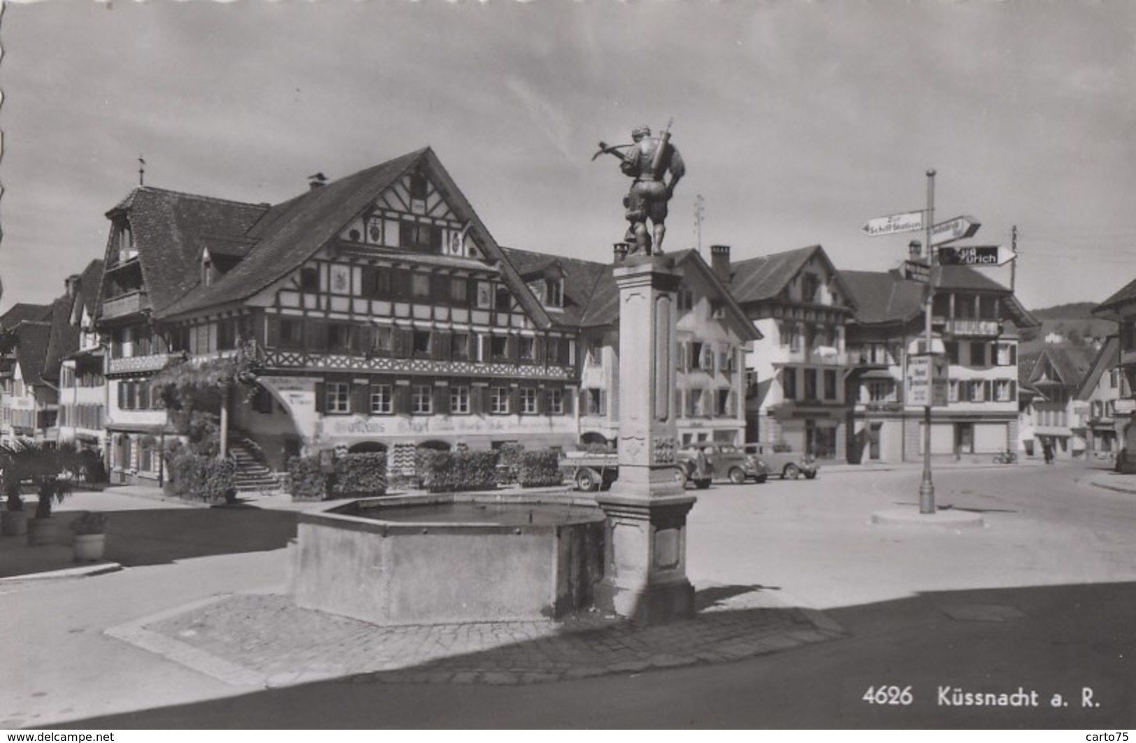 Suisse - Küssnacht am Rigi - Fontaine - Gasthaus