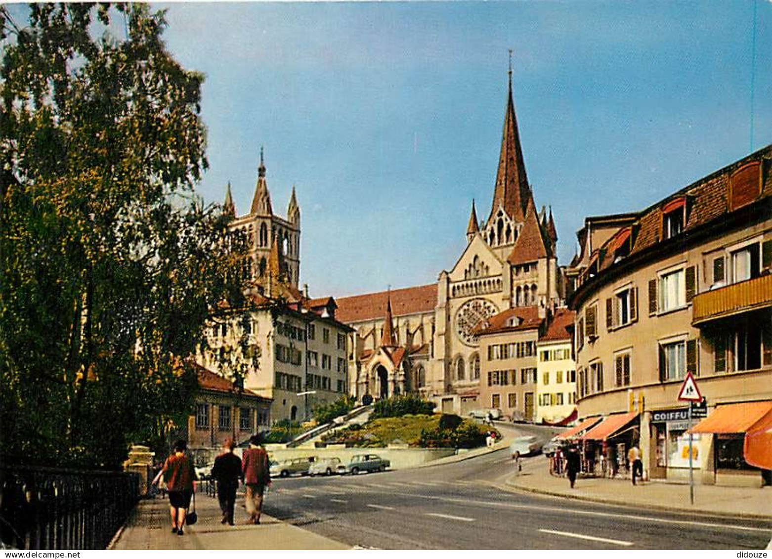 Suisse - VD Vaud - Lausanne - La Cathédrale - Automobiles - CPM - Carte Neuve - Voir Scans Recto-Verso