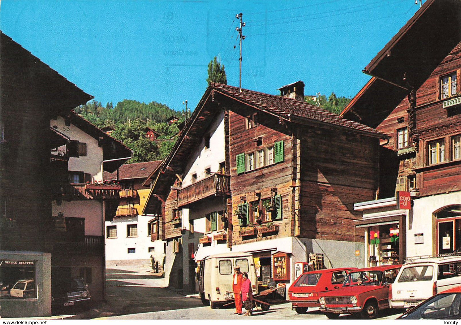 Suisse Vex place du village voiture auto automobile camionnette Peugeot 404