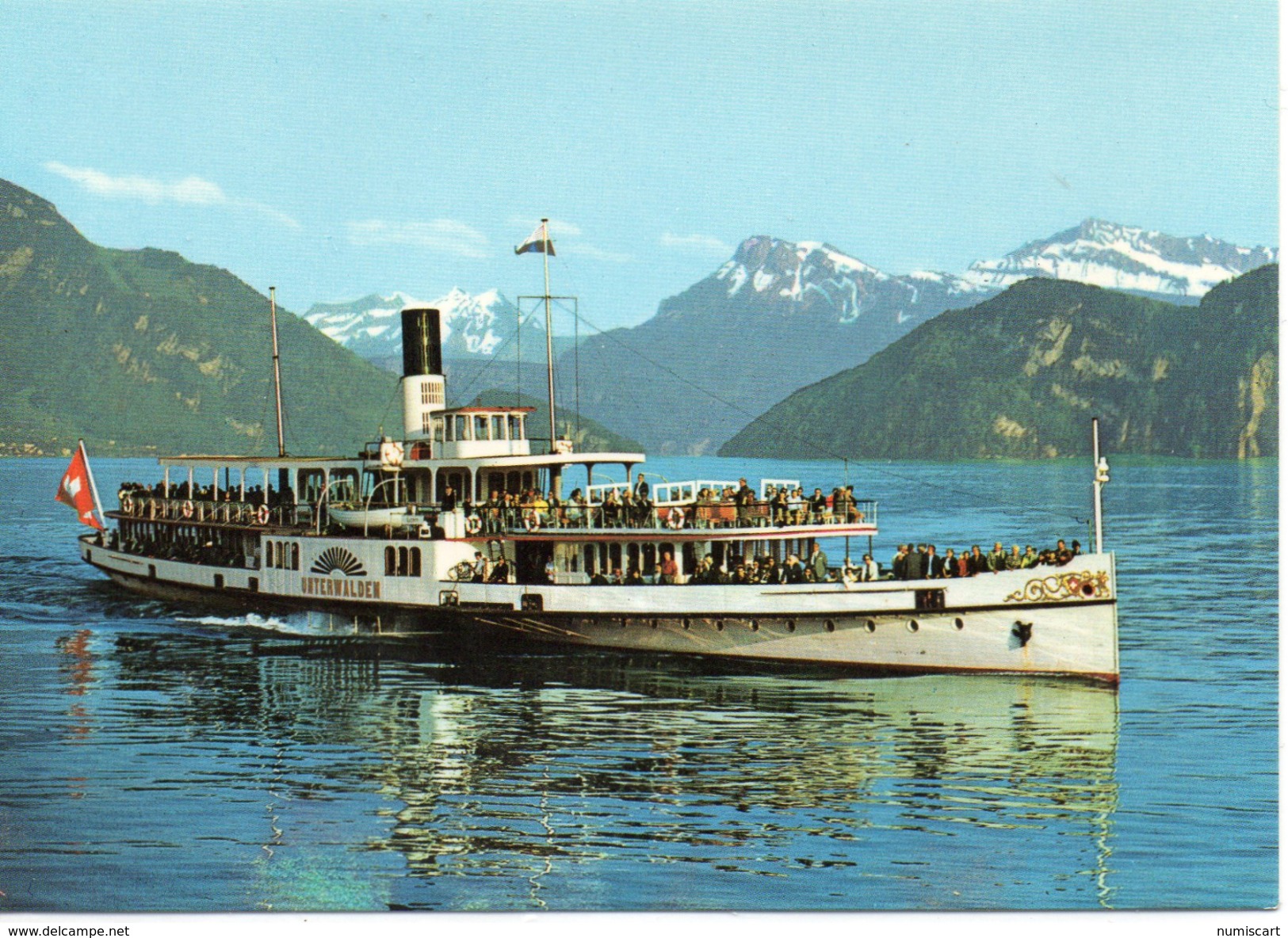 Suisse.. Vierwaldstättersee.. Lac des Quatre Cantons animée bateau bac "Unterwalden" paquebot croisière