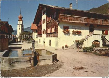 11852163 Fanas Dorfbrunnen altem Praettigauerhaus