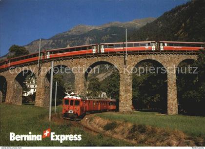 12538401 Rhaetische Bahn Bernina-Express Kehrviadukt Brusio Eisenbahn