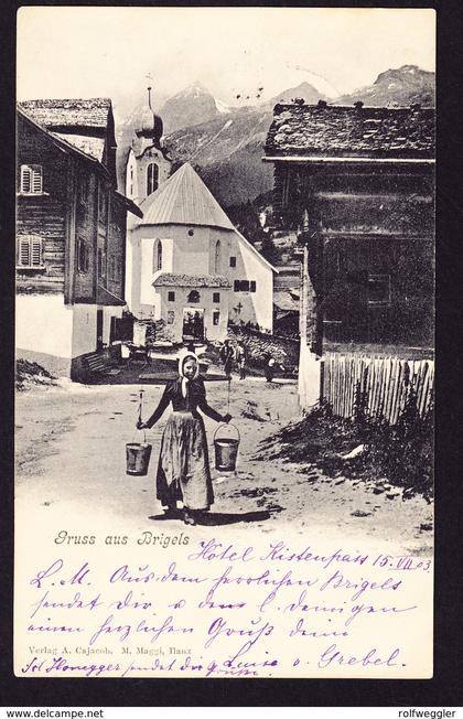 1903 AK aus Brigels mit Wasserträgerin nach Hausen gelaufen.