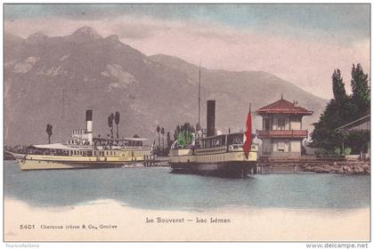 CPA SUISSE @ PORT VALAIS @ Le Bouveret - Bateau à vapeur arrivée du Bonnard et départ du Lausanne vers 1905