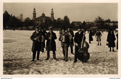 Zürich, Zürichsee, Musikanten auf dem zugefrorenem See, 1929