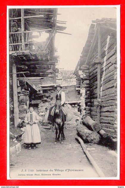 SUISSE -- HEREMENCE --  Intérieur du village