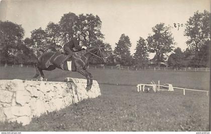 BERN - Pferdeshow - Lieutenant Walter mit Gilberte - FOTOKARTE Jahr 1912 - Verlag Photo-Atelier Berna J. Keller