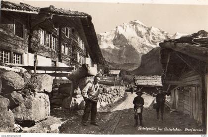 GSTEIGWILER BEI INTERLAKEN DORFSTRASSE (CARTE PHOTO )