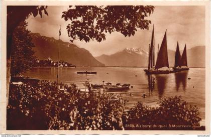 Au bord au quai a Montreux