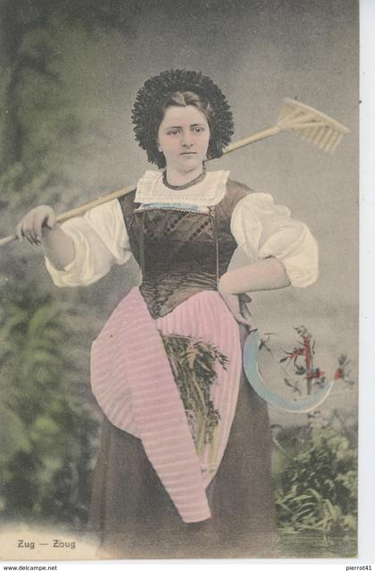 SUISSE - ZOUG - ZUG - Femme en costume traditionnel