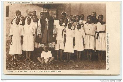 MISSIONS DES SERVITES DE MARIE  - Scènes de vie des missionnaires.après une première communion.