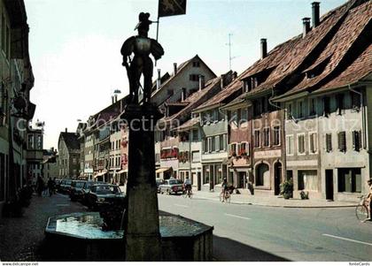 12614868 Diessenhofen Hauptstrasse mit Brunnen Diessenhofen