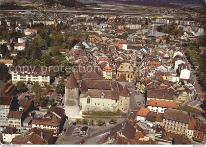 12111811 Yverdon-les-Bains Fliegeraufnahme Kirchenpartie Yverdon-les-Bains