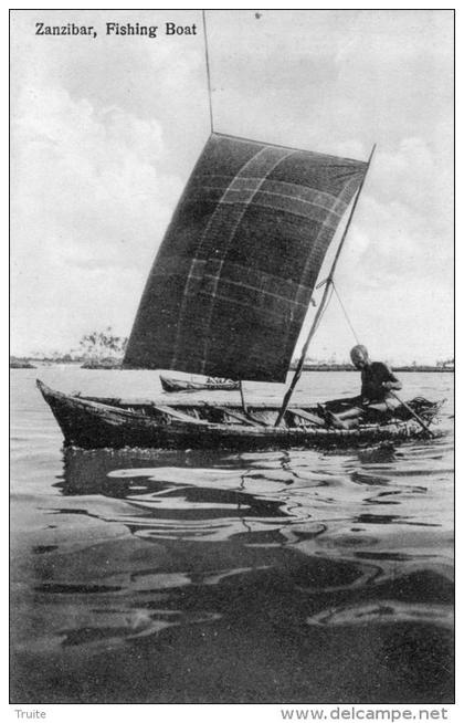 ZANZIBAR FISHING BOAT TANZANIE