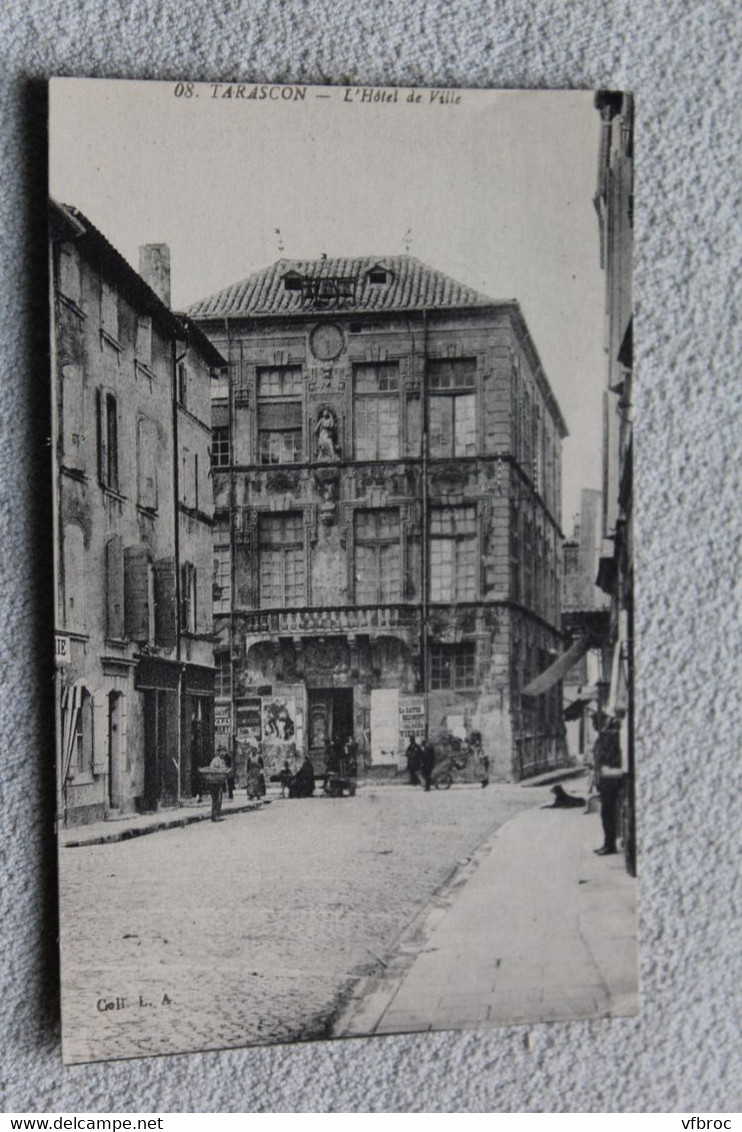 Tarascon, l'hôtel de ville, bouches du Rhône 13