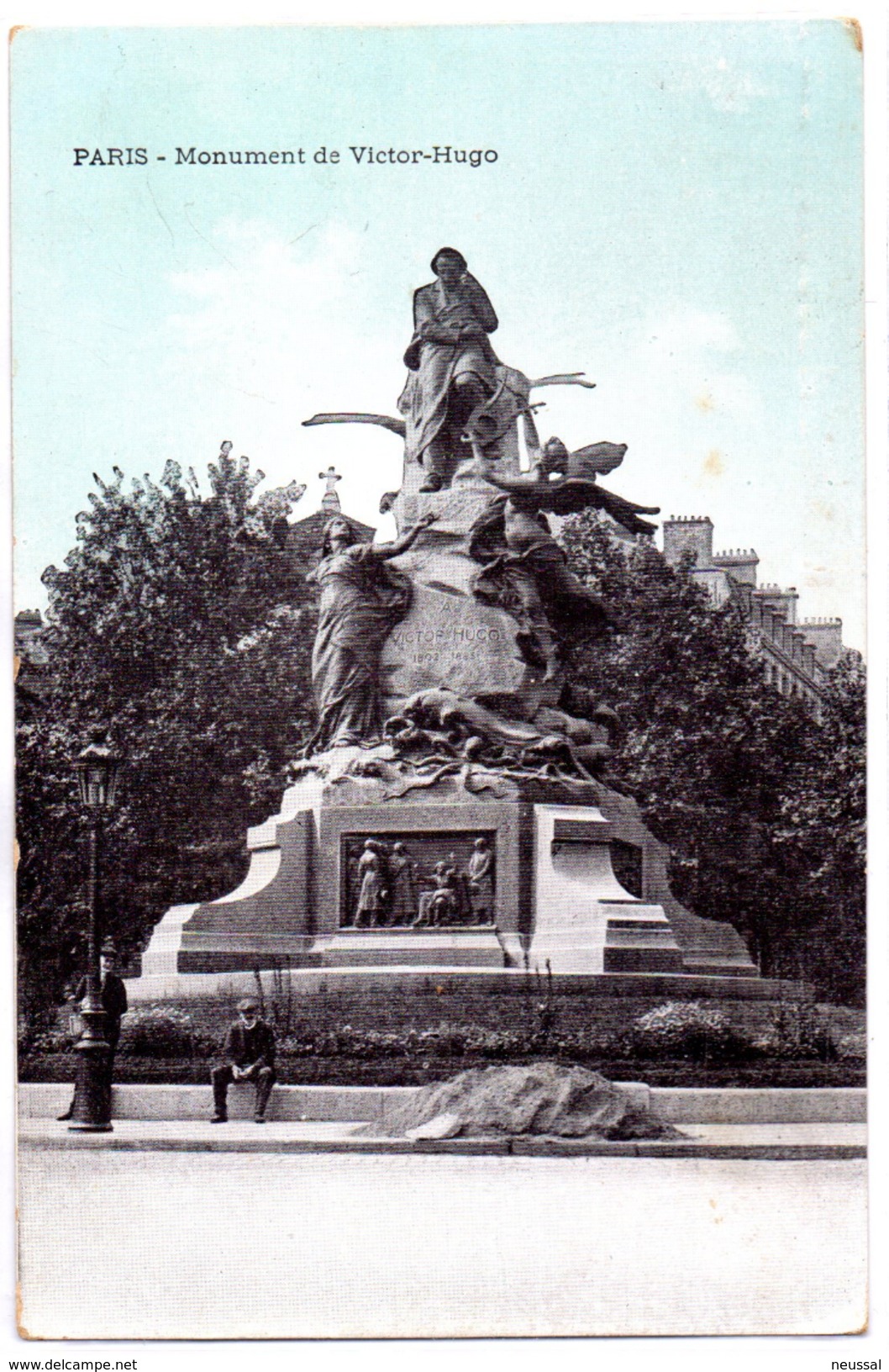 tarjeta postal  de Paris. monument de Victor-Hugo.