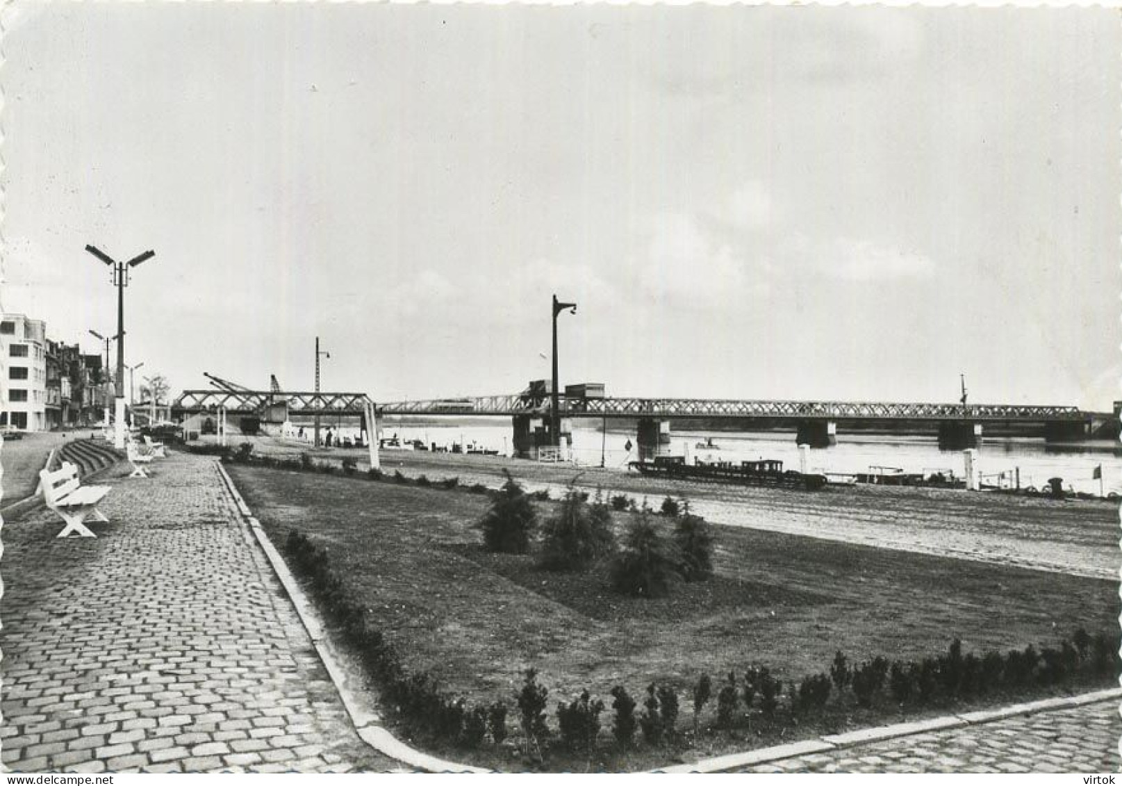 Temse :  scheldebrug      ( groot formaat 15 x 10.5 cm )