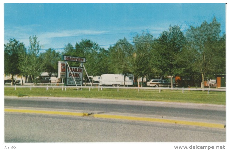 Thermopolis WY Wyoming, Grandview Trailer Park, Mobile Home, Camping c1970s Vintage Postcard