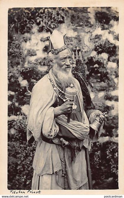 Tibet - Priest with Prayer wheel - REAL PHOTO