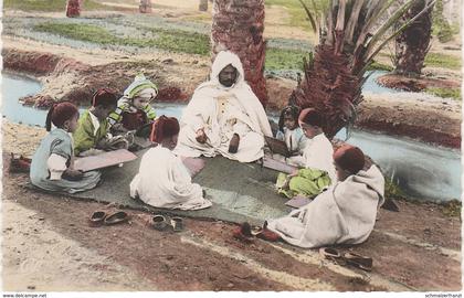 AK Maître d' Ecole Arabe Scènes Types Tuareg Touareg Berbère Bédouin Tschad Tchad Niger Sudan Soudan ? Afrique Africa