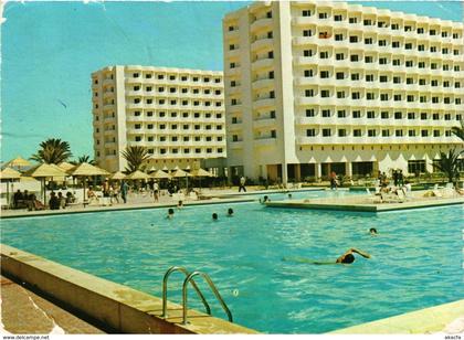 CPM AK TUNISIE Hotel Sahara Beach SKANES - TUNISIE (258534)