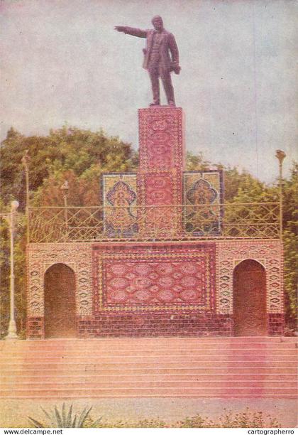 Turkmenistan Ashgabat monument to V.I. Lenin