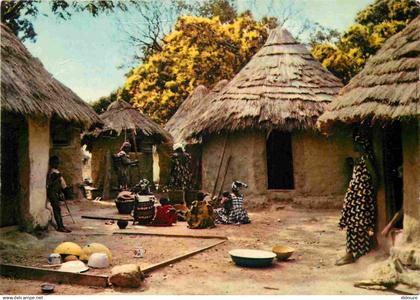 Afrique Noire - Afrique en Couleurs - 3481 - Village africain - Cases Africaines - CPM - Voir Scans Recto-Verso