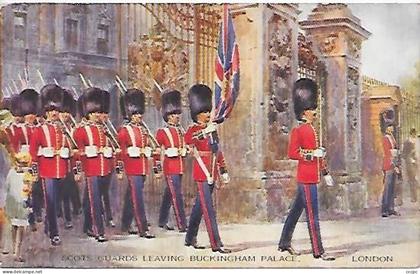 CPSM Londres Scots Guards Leaving Buckingham Palace