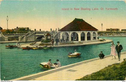 ANGLETERRE  ISLAND IN NEW BOATING LAKE GT YARMOUTH