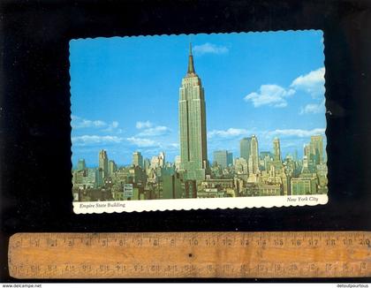 NEW YORK CITY Manhattan : Empire State Building   1977