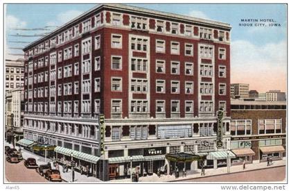 Sioux City Iowa, Martin Hotel Lodging on c1930s Vintage Postcard