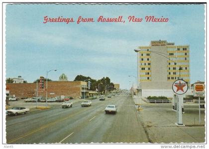 Roswell NM New Mexico, Street Scene, Autos, Texaco Gas Station, on c1960s/70s Vintage Postcard