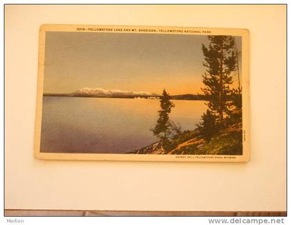 US -Wyoming - Yellowstone Park   -Lake and Mt. Sheridan       D70036