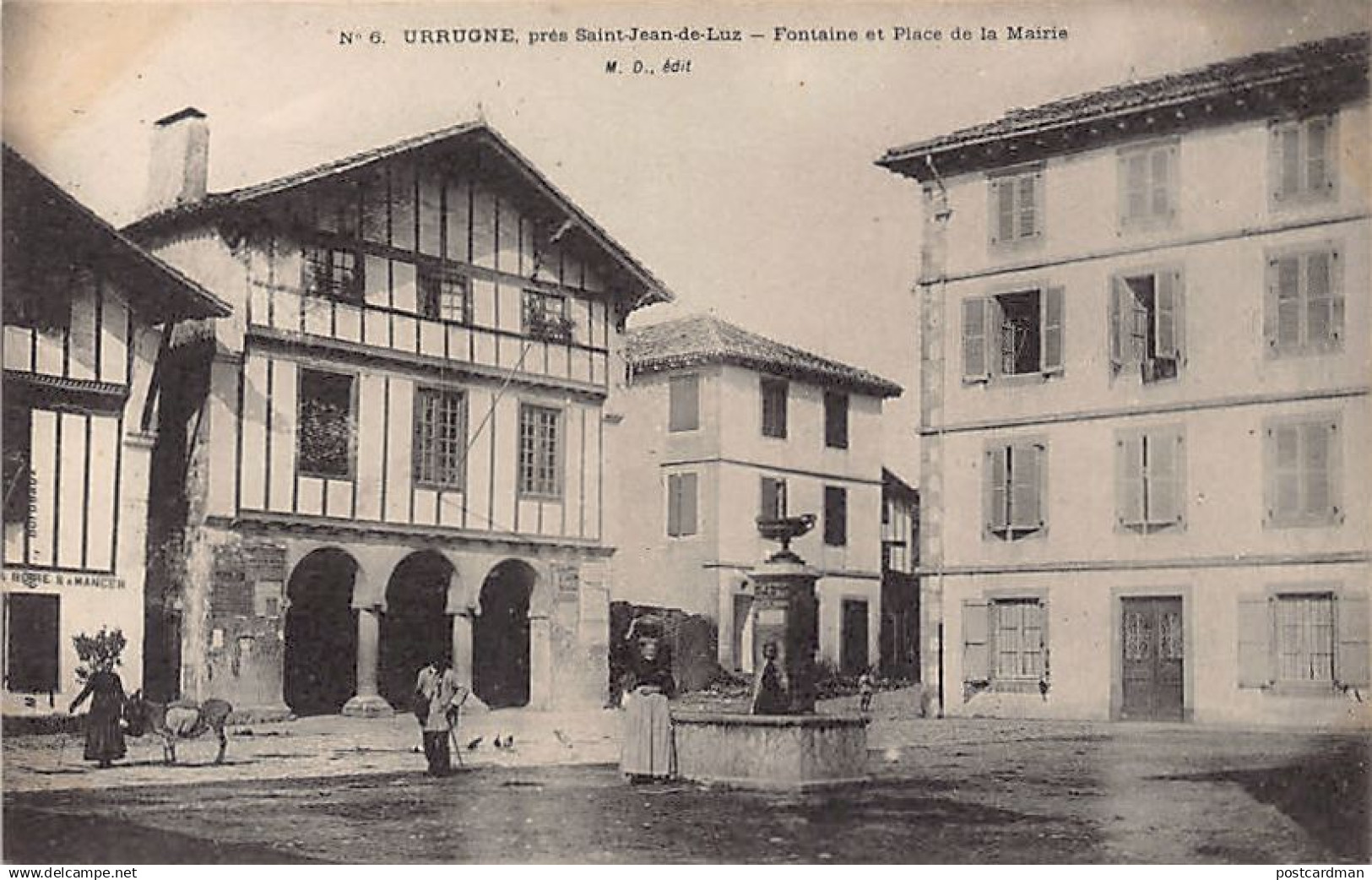 URRUGNE (64) Fontaine et Place de la Mairie - Ed. M.D. 6