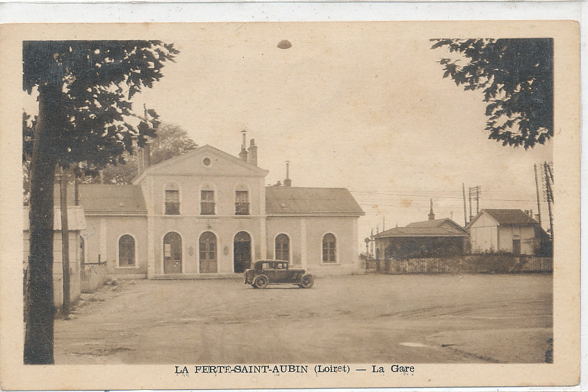 V 921 /CPA LA FERTE SAINT AUBIN  (45)   LA GARE