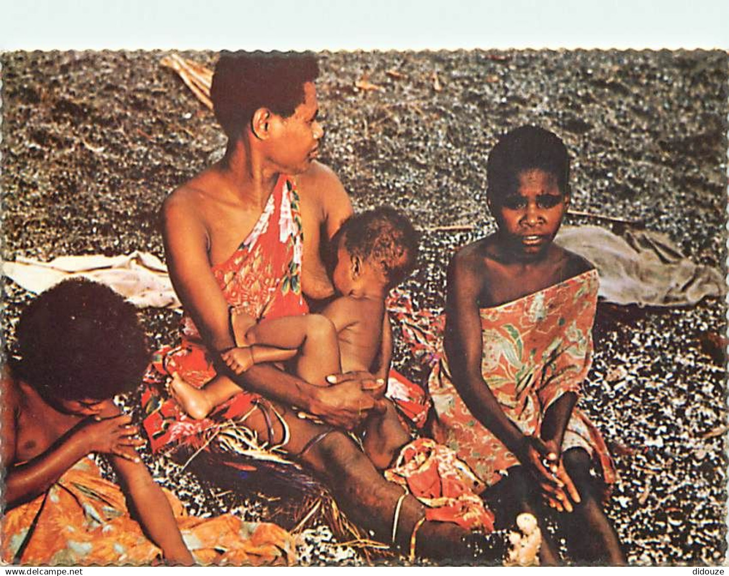 Vanuatu - Nouvelles Hébrides - Une Famille des Nouvelles Hébrides - New Hebrides Family - Scènes et Types - CPM - Voir S