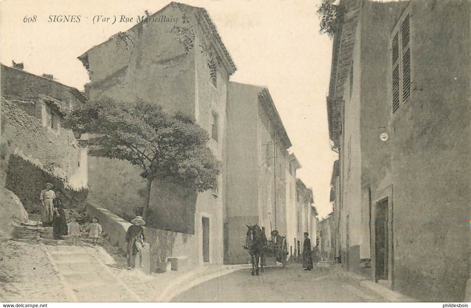 VAR  SIGNES  rue Marseillaise