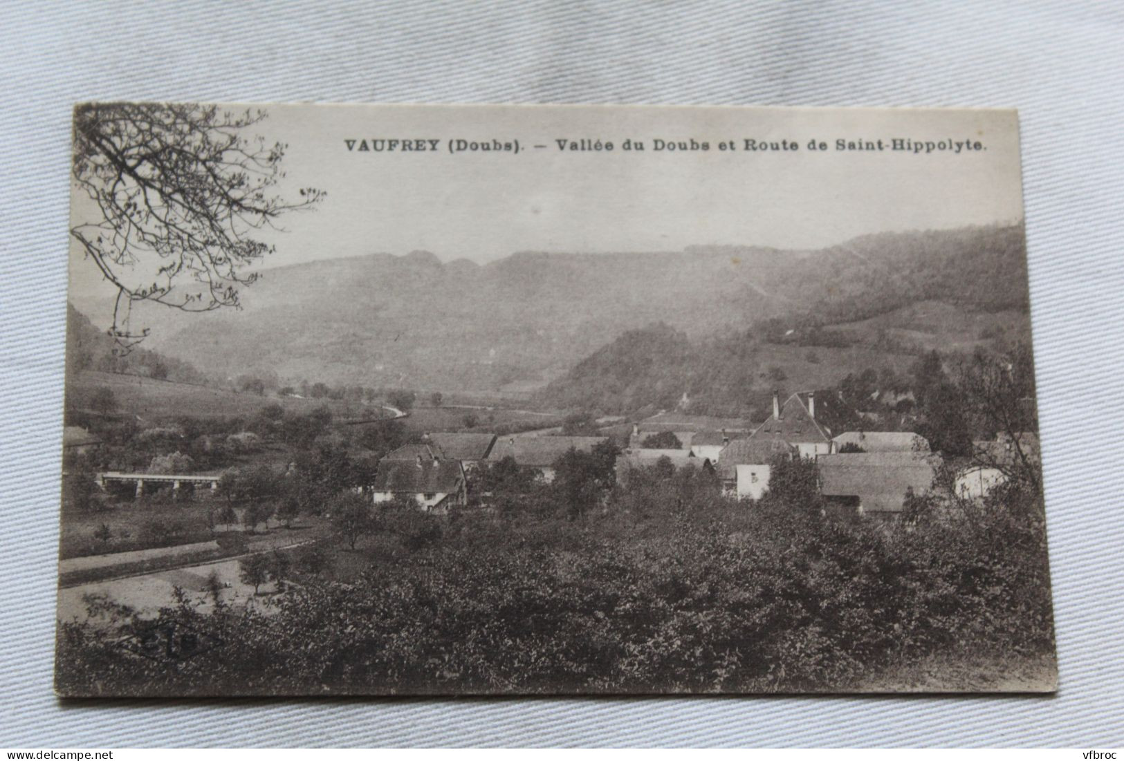 Vaufrey, vallée du Doubs et route de saint Hippolyte, Doubs 25