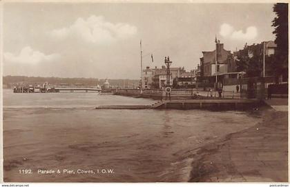 England - COWES Parade & Pier