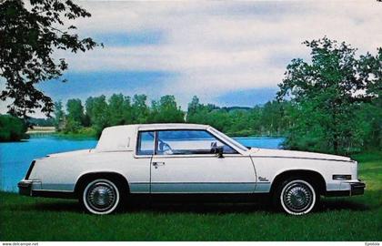 ► CADILLAC 1979 Sedan Coupé 2 D   -  Carte du constructeur Automobile  - Us card