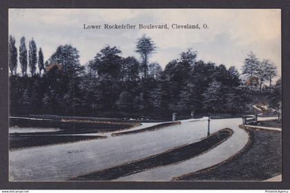 Postcard, United States, Cleveland OH, Lower Rockefeller Boulevard