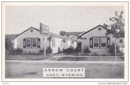 Cody Wyoming, Arrow Court Motel Lodging 1930s Vintage Postcard