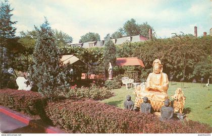 CPSM Davenport-Buddhas in the Palmer Chiropractic clinic gardens    L4